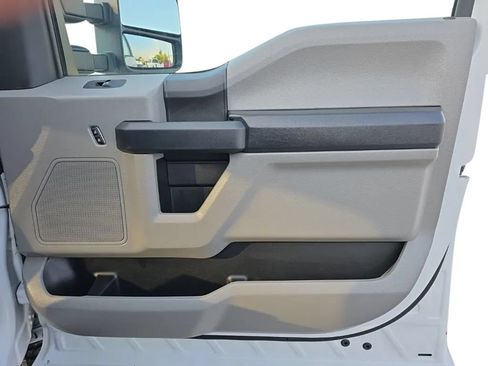 Used 2021 Ford F250 XL w/ Power Equipment Group AWD/4WD image 20