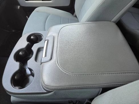 Used 2015 RAM 1500 Classic SLT RWD image 34