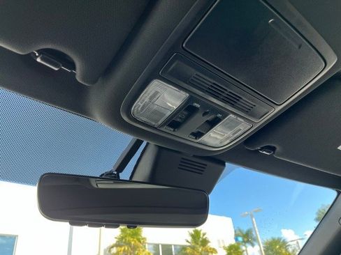 Used 2018 Honda Accord Sport image 10