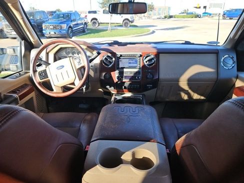 Used 2011 Ford F250 King Ranch w/ King Ranch w/Chrome Pkg image 11