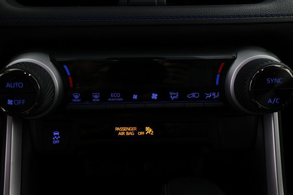 Used 2022 Toyota RAV4 SE AWD/4WD image 24