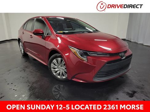 Used 2024 Toyota Corolla LE FWD image 1