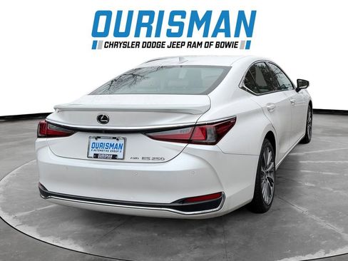 Used 2021 Lexus ES 250 w/ Premium Package image 6