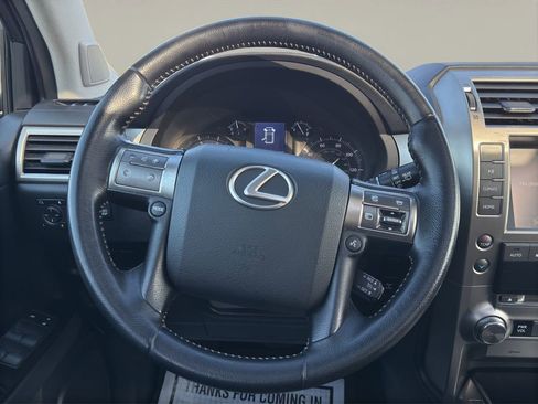 Used 2019 Lexus GX 460 image 10