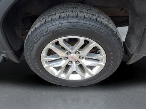 Used 2019 GMC Sierra 1500 SLT w/ SLT Premium Package AWD/4WD image 7