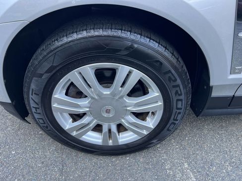 Used 2012 Cadillac SRX Luxury image 26