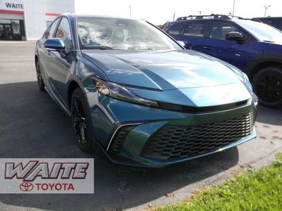 New 2026 Toyota Camry SE w/ Convenience Package
