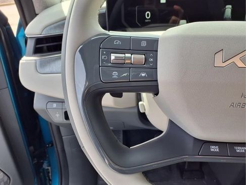 New 2026 Kia EV9 Wind image 9