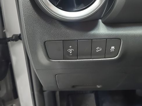 Certified 2022 Hyundai Kona Limited AWD/4WD image 12