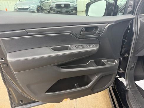 Certified 2023 Honda Odyssey Sport image 36