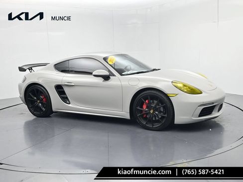 Used 2018 Porsche 718 Cayman S RWD image 1