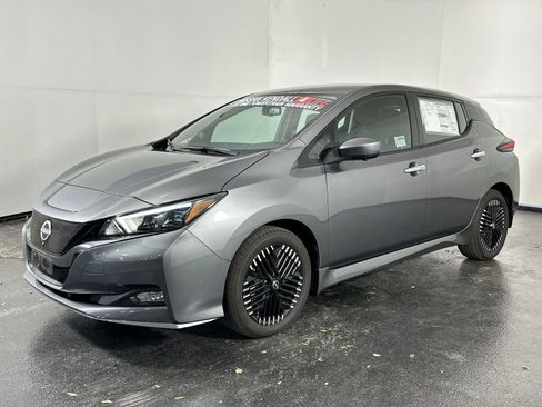 New 2025 Nissan Leaf SV Plus image 8