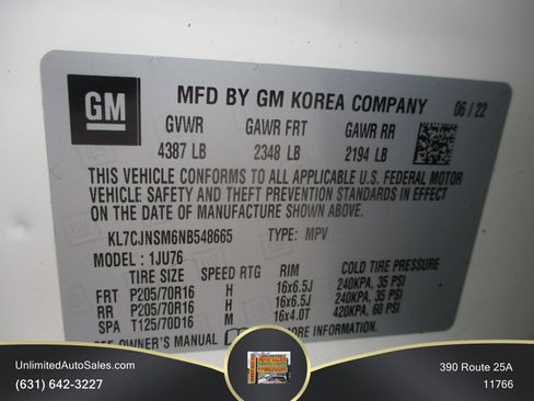Used 2022 Chevrolet Trax LS w/ Tint and Cruise Package AWD/4WD image 10