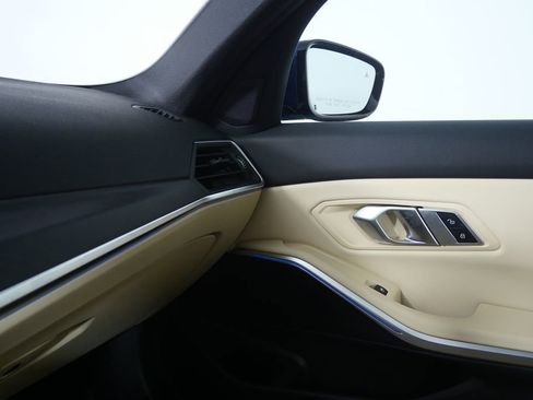 Certified 2023 BMW 330i Sedan w/ Premium Package image 28