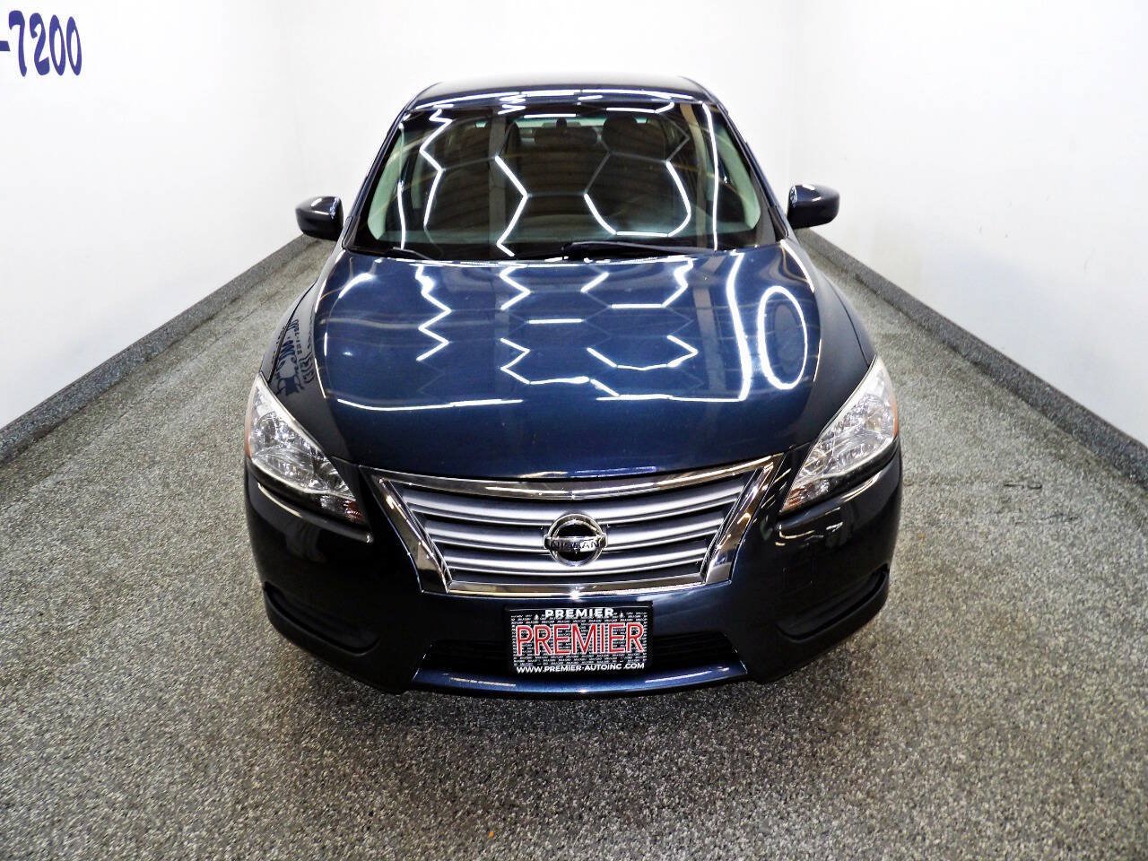 Used 2013 Nissan Sentra SV FWD image 2