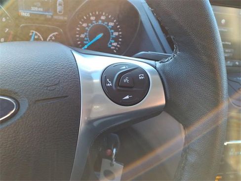 Used 2015 Ford Escape SE w/ Equipment Group 201A image 17