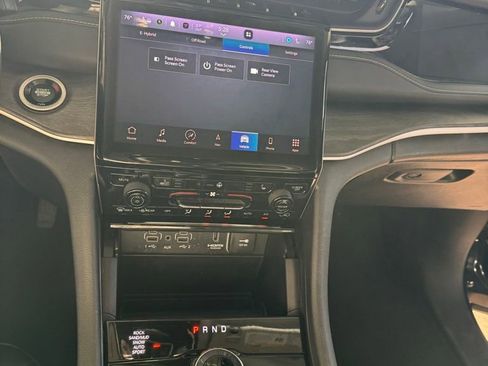 Used 2023 Jeep Grand Cherokee 4WD 4xe image 12