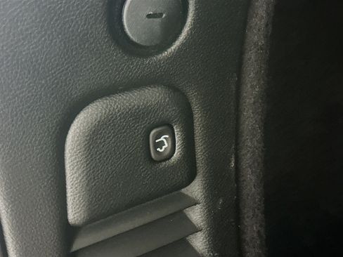 Used 2025 Dodge Durango GT image 33