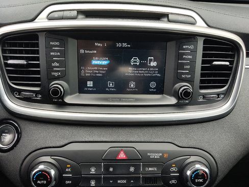 Used 2018 Kia Sorento EX FWD image 25