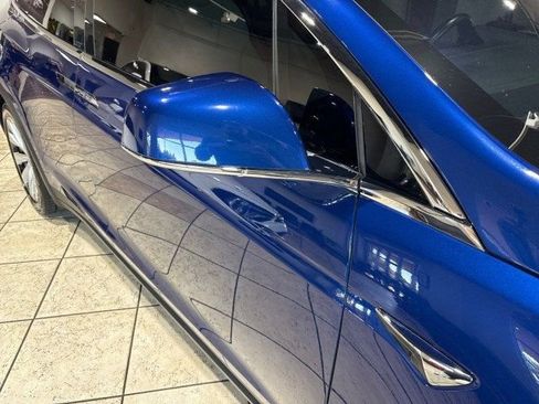 Used 2020 Tesla Model X Performance image 3