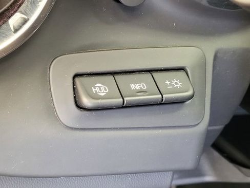 Used 2022 Chevrolet Camaro ZL1 RWD image 12