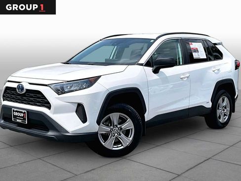 Used 2022 Toyota RAV4 LE AWD/4WD image 1