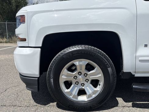Certified 2018 Chevrolet Silverado 1500 LT w/ All Star Edition AWD/4WD image 36