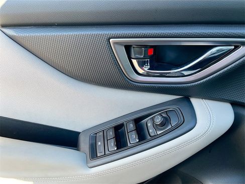 Used 2023 Subaru Forester Premium w/ Popular Package #3 image 17