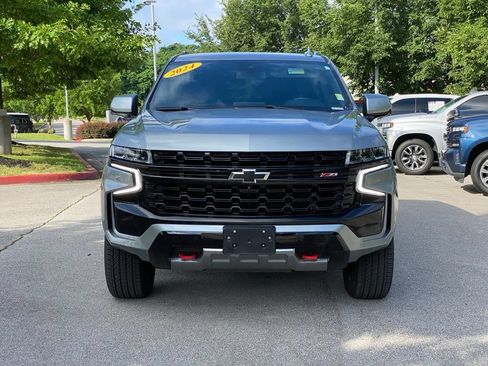 Used 2024 Chevrolet Tahoe Z71 w/ Luxury Package AWD/4WD image 2