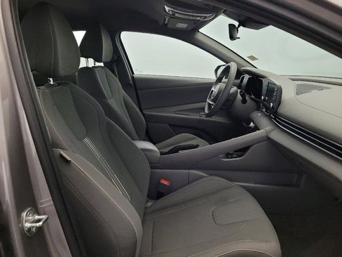 Used 2023 Hyundai Elantra SEL w/ Cargo Package FWD image 21