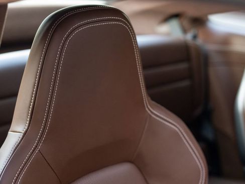 Used 2020 Porsche 911 Carrera 4S w/ Sport Package image 35