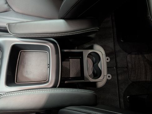 New 2026 Chrysler Pacifica Select image 17