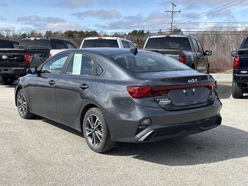 Used 2023 Kia Forte LXS image 5