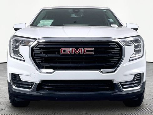 Certified 2023 GMC Terrain SLE FWD image 2
