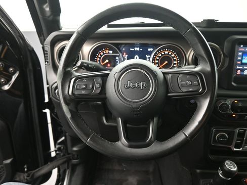 Used 2018 Jeep Wrangler Unlimited Sport S image 32