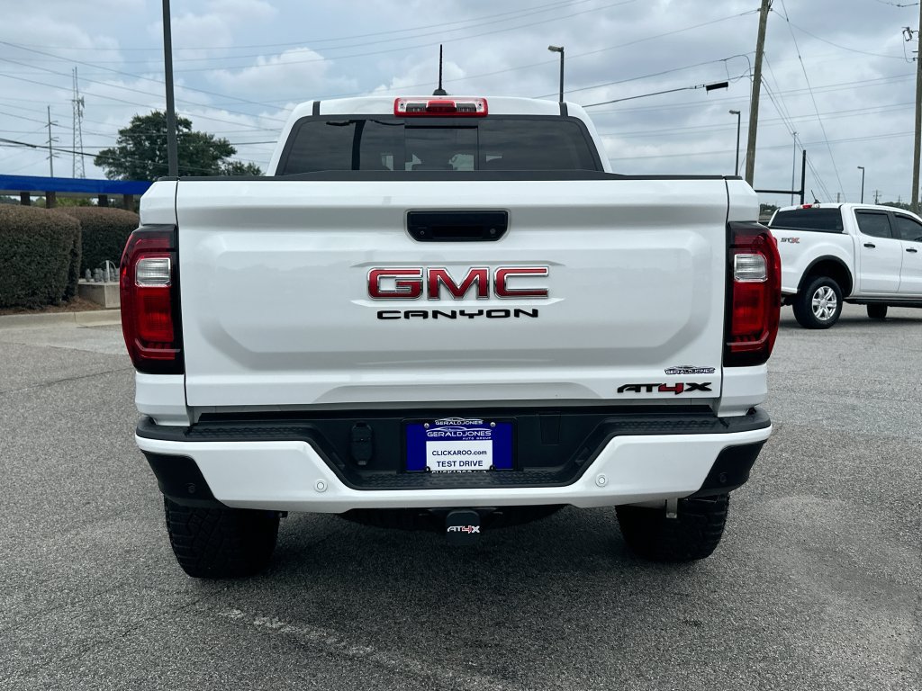 Used 2024 GMC Canyon AT4X AWD/4WD image 15