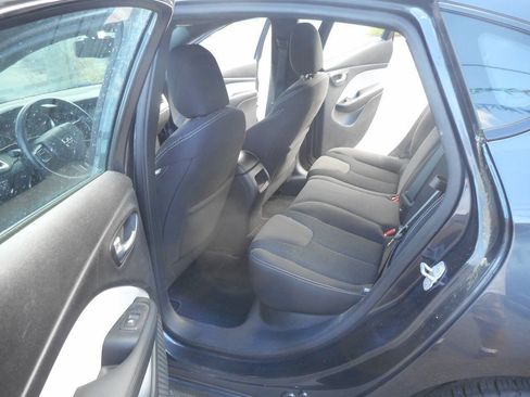 Used 2014 Dodge Dart SXT w/ Sun/Sound Group FWD image 12