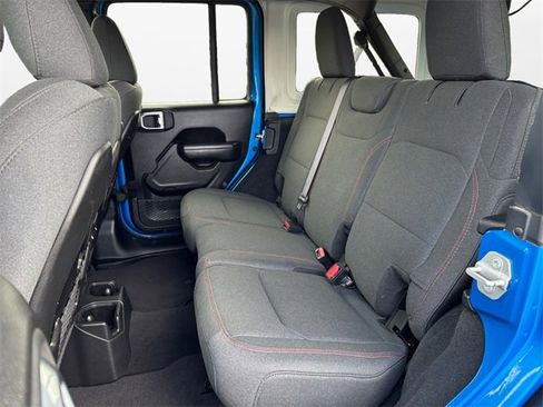 Used 2024 Jeep Wrangler Unlimited Rubicon image 13