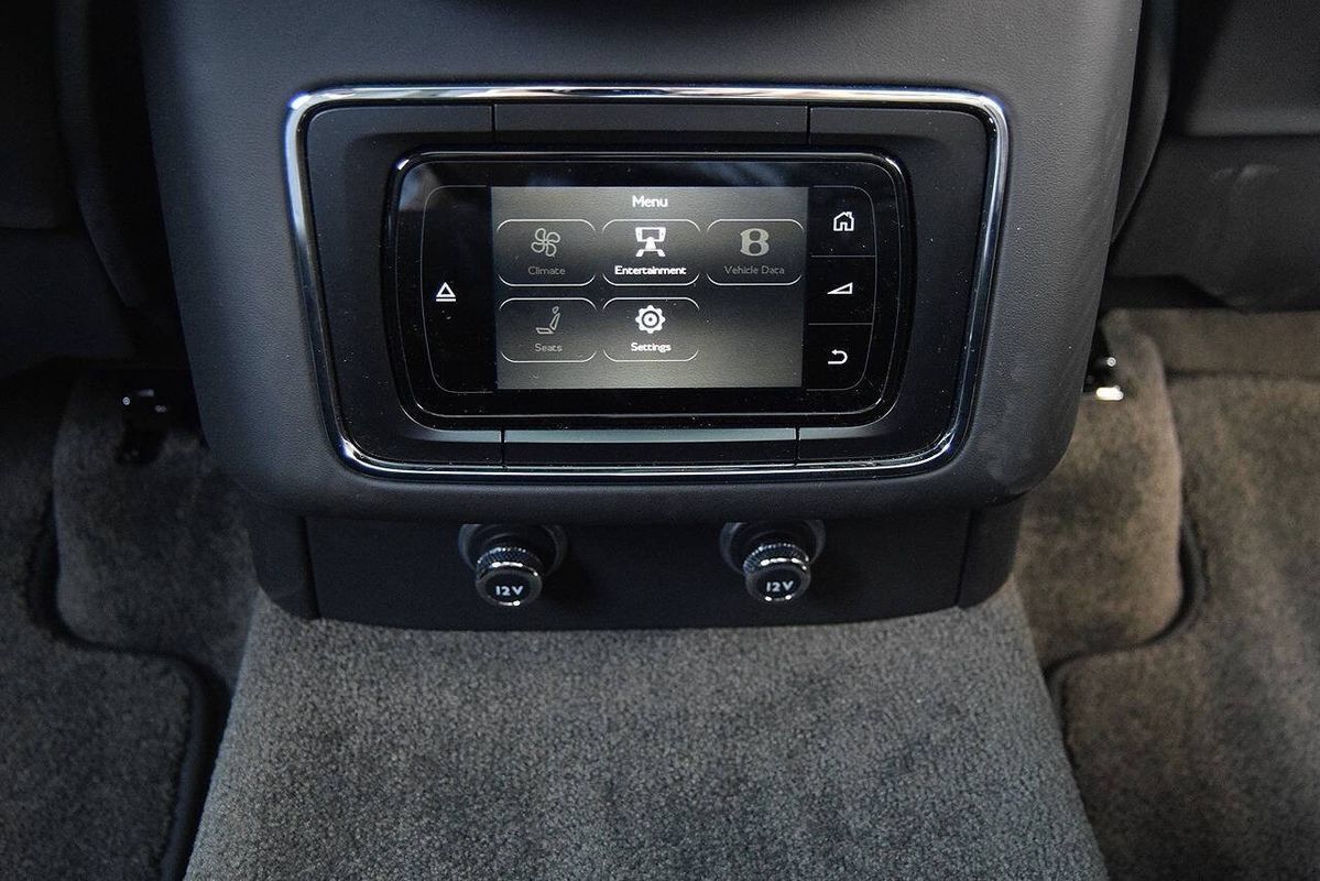 Used 2019 Bentley Bentayga AWD/4WD image 42