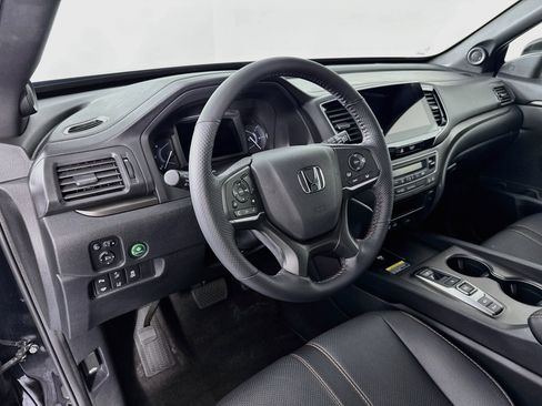 Certified 2024 Honda Passport TrailSport image 9
