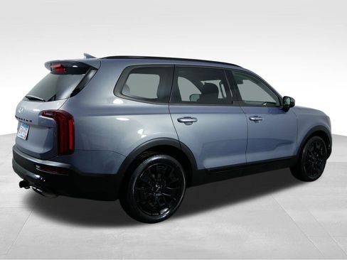 Used 2022 Kia Telluride SX w/ Nightfall Edition Package image 9