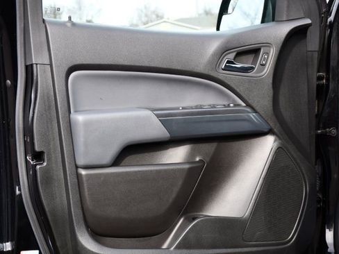 Used 2020 Chevrolet Colorado Z71 image 13