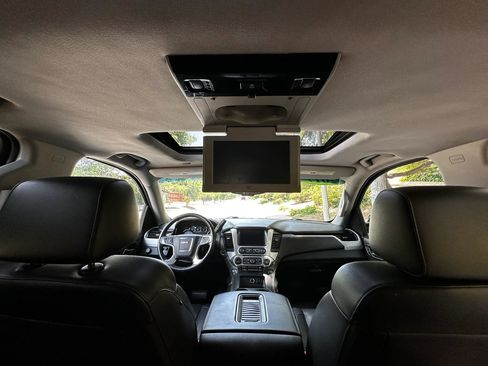 Used 2017 GMC Yukon XL SLT w/ Open Road Package RWD image 51