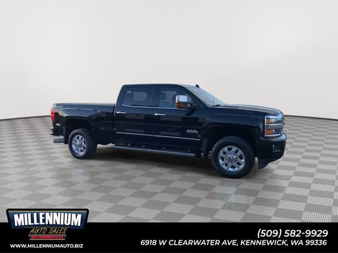 Used 2015 Chevrolet Silverado 3500 High Country image 1