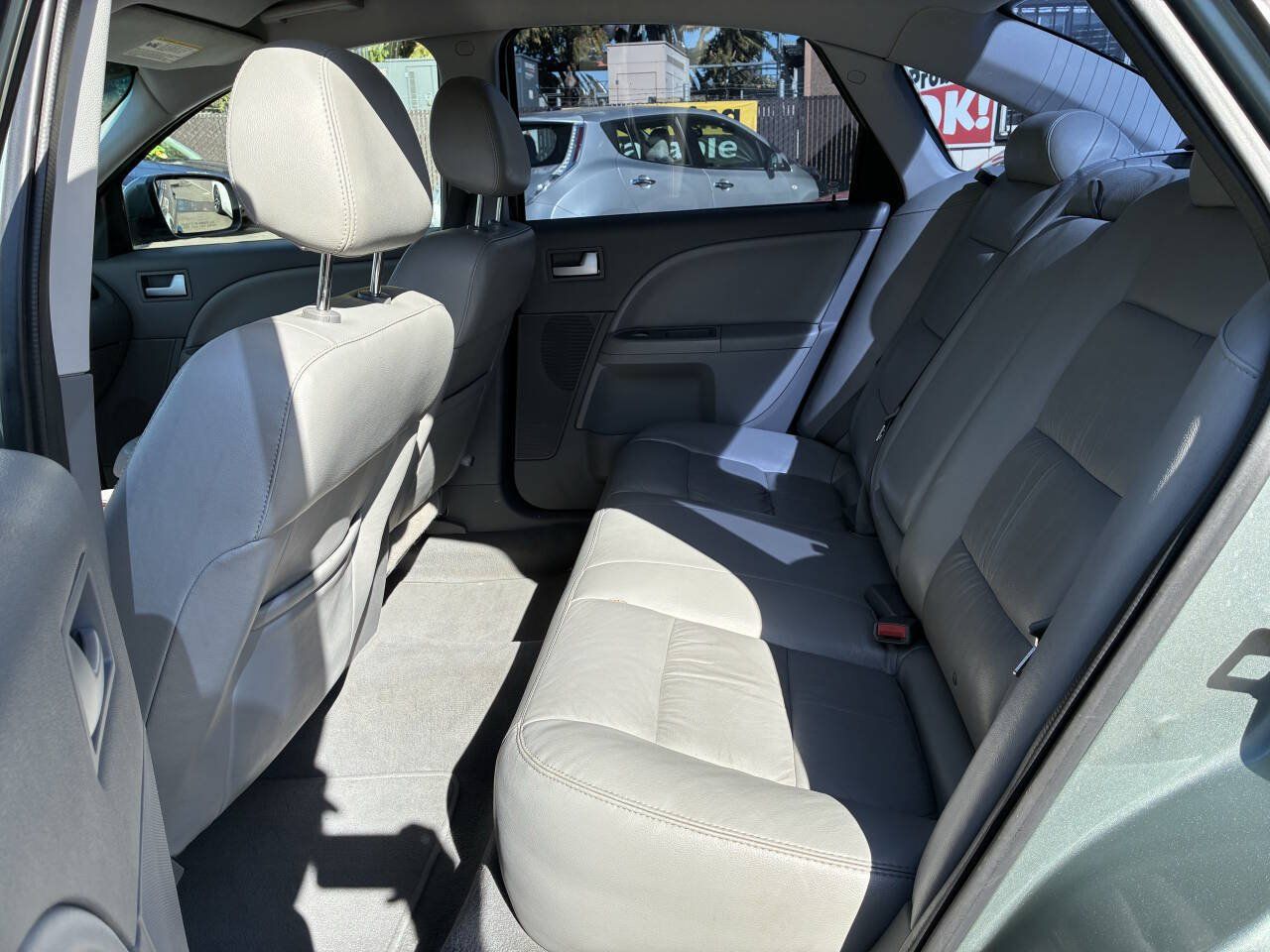 Used 2006 Ford Five Hundred SEL FWD image 4