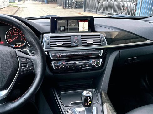 Used 2018 BMW 330e image 7