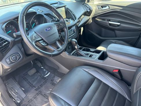 Used 2017 Ford Escape Titanium image 21