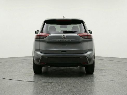 Used 2025 Nissan Rogue SV image 7