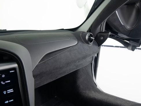 Used 2024 McLaren 750S Spider RWD image 27