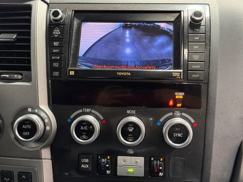 Used 2012 Toyota Sequoia Platinum image 9